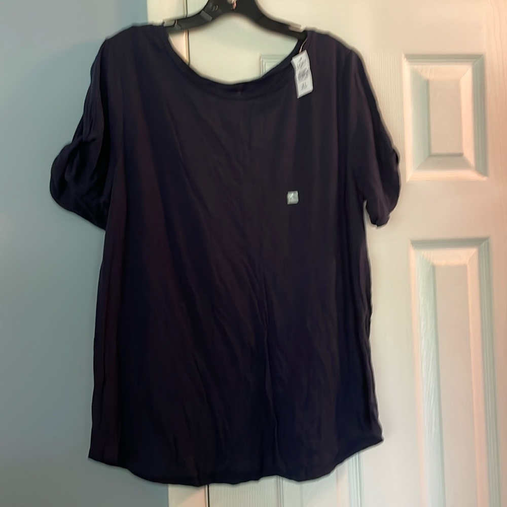 Loft t-shirt.  Size  XL brand new with tags.